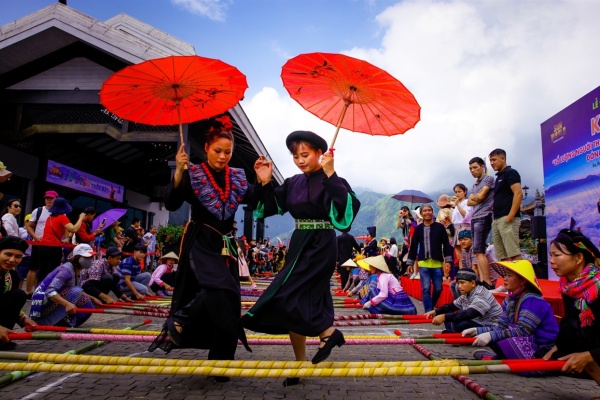 Tour Sapa - Hà Nội - Nóc nhà Đông Dương Fansipan 4 sao
