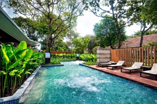 Bình Châu và Biển Hồ Cốc Nắng Hè